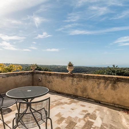 Country Hotel Casina Di Grotta Di Ferro Ragusa Bagian luar foto