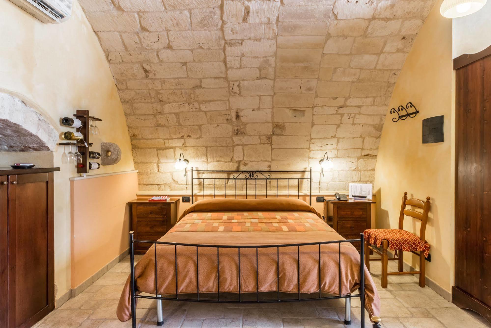 Country Hotel Casina Di Grotta Di Ferro Ragusa Bagian luar foto