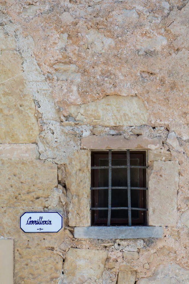 Country Hotel Casina Di Grotta Di Ferro Ragusa Bagian luar foto